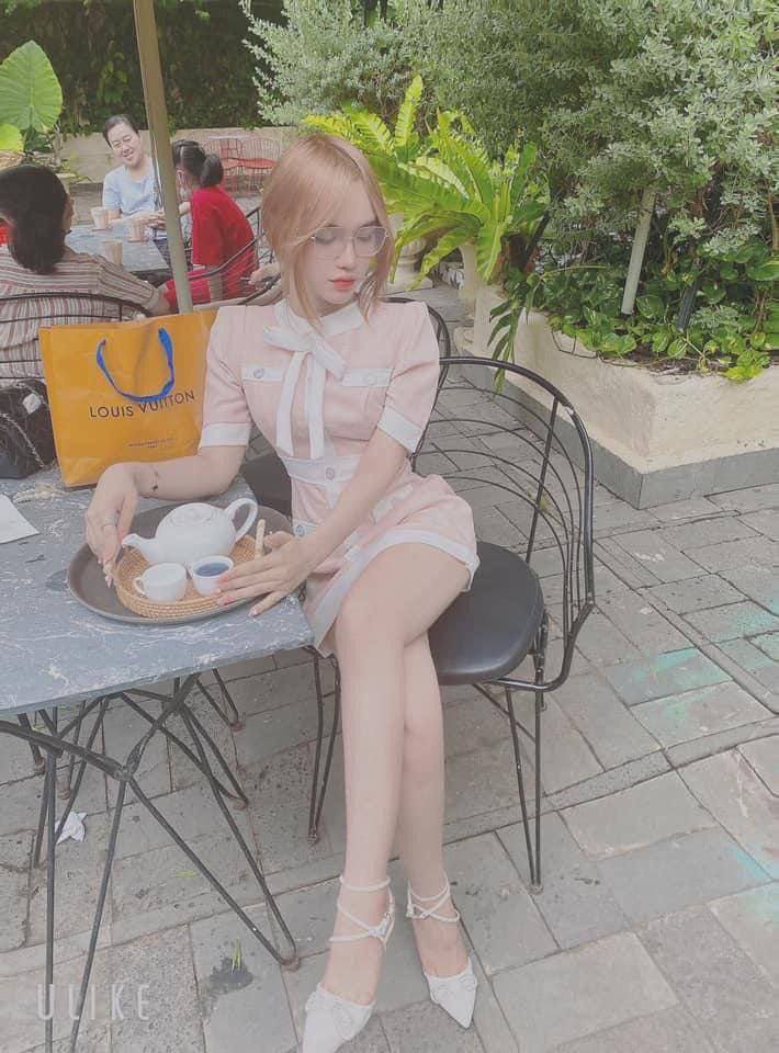 [Lilijian chăm chỉ] Gần đây tôi mê chân dài rồi. Nữ thần của sân chơi ngoài trời cao 175cm và là người mẫu xe hơi đẹp nhất. Cô ấy có phong cách ngọt ngào và thân thiện. Máy đóng cọc được cắm vào một cách bừa bãi, thu nhập đã đạt đến đỉnh và kiếm được rất nhiều tiền...