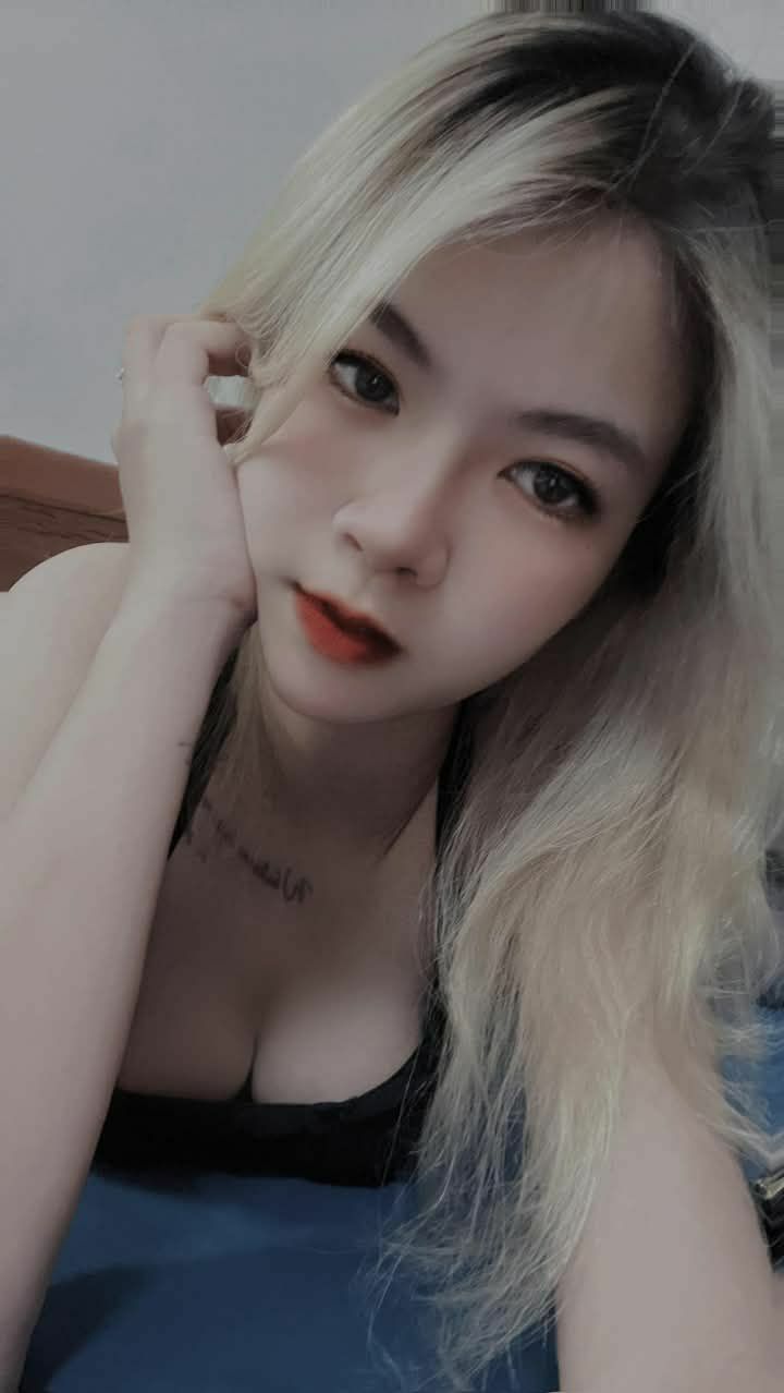 Em người yêu tò mò chuyện tình dục nên nhờ anh trai thực hành thực tế